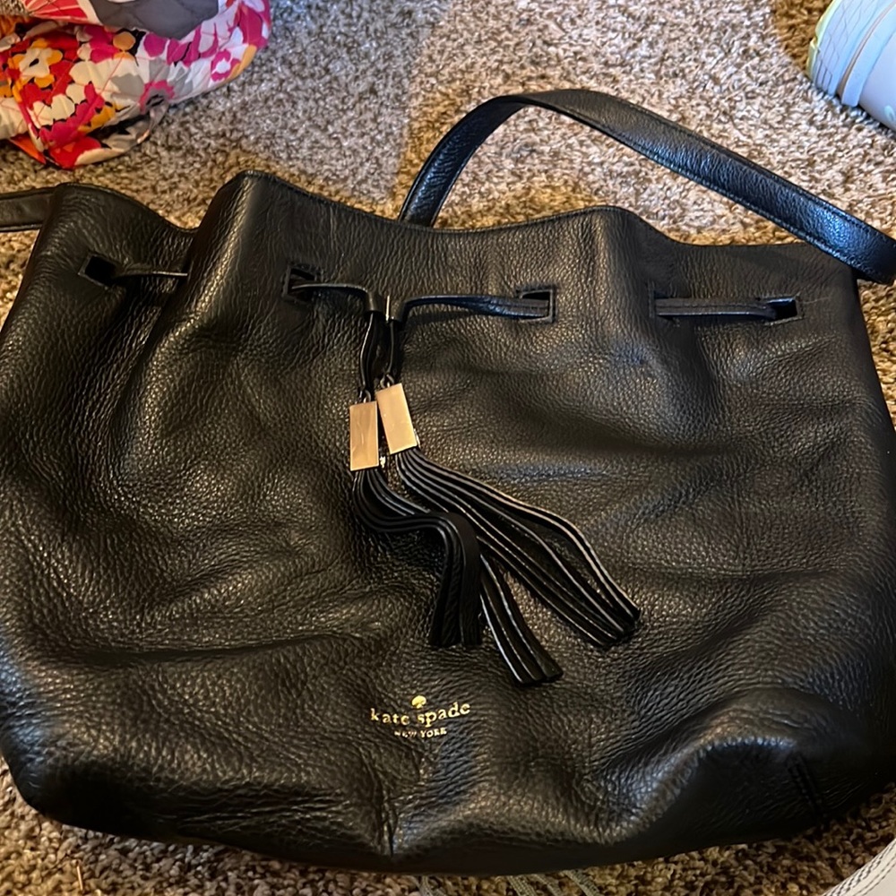 Medium black Kate spade purse